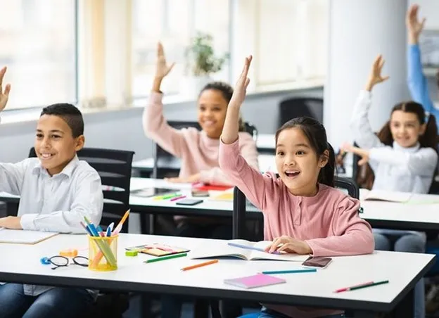 افزایش انگیزه دانشآموزان در کلاسهای آنلاین