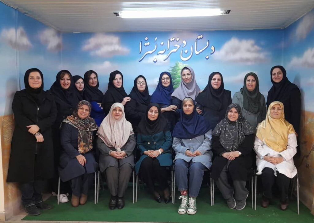 معلم در نقش کوچ